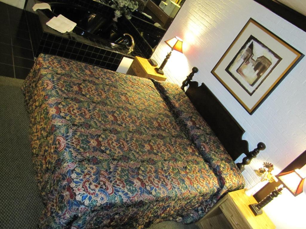 Colonial Inn Mercer-Grove City Quarto foto
